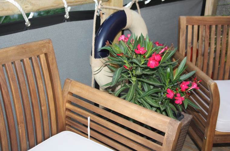 Terrasse en bois suspendue