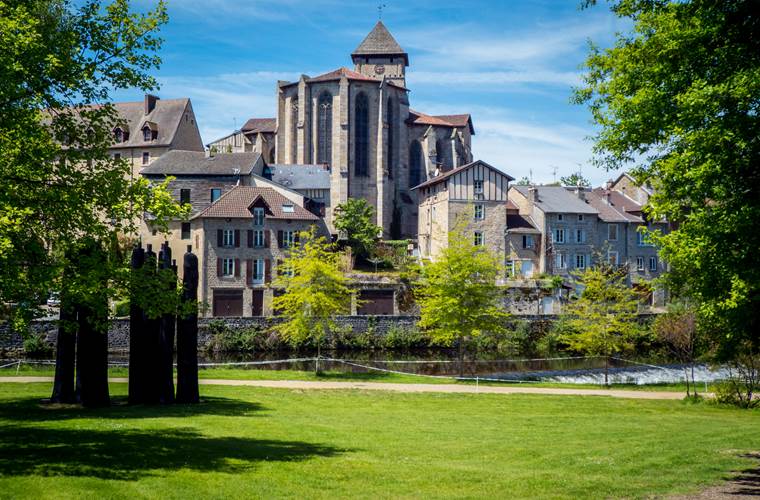 Eymoutiers : petite cité de caractère