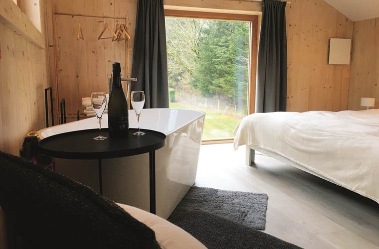Etage met ligbad
