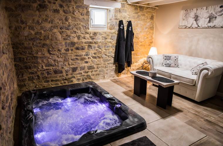 Spa 3 places gîte " un amour d'ange"