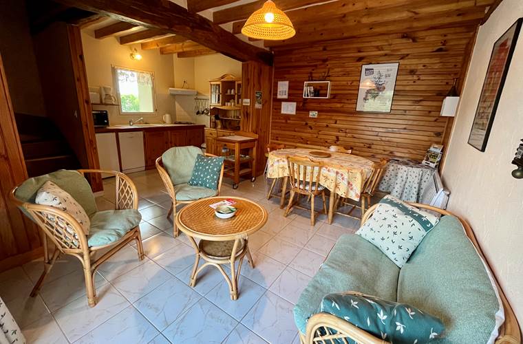 Séjour du gîte, spacieux et ouvert