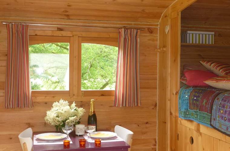 La table est mise pour une escapade romantique...