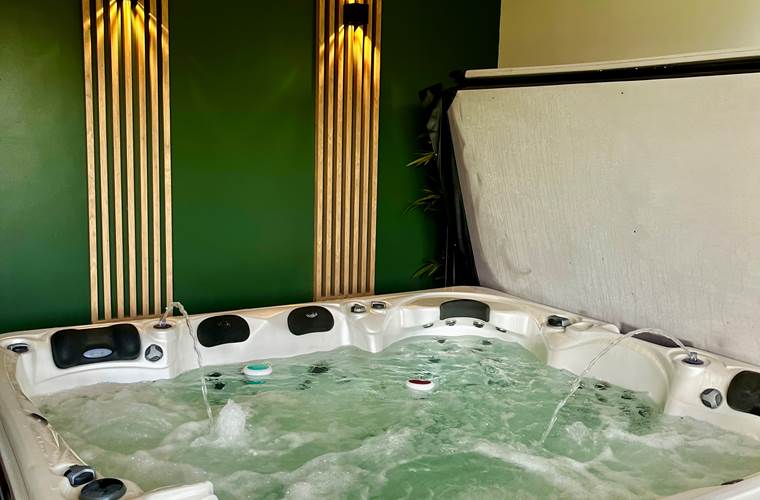 Accès au SPA #ClosSaintJoseph_SPA_Jaczzi_Sauna