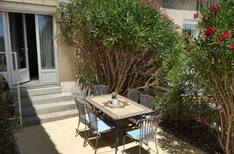 Entrée et terrasse le Luech  - MVG