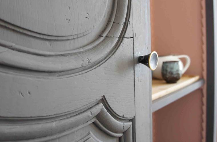 Chambre-Mare-armoire-brocante-Maison-Chemin-chambres-d-hotes-Amboise-Touraine-Centre-Val-de-Loire