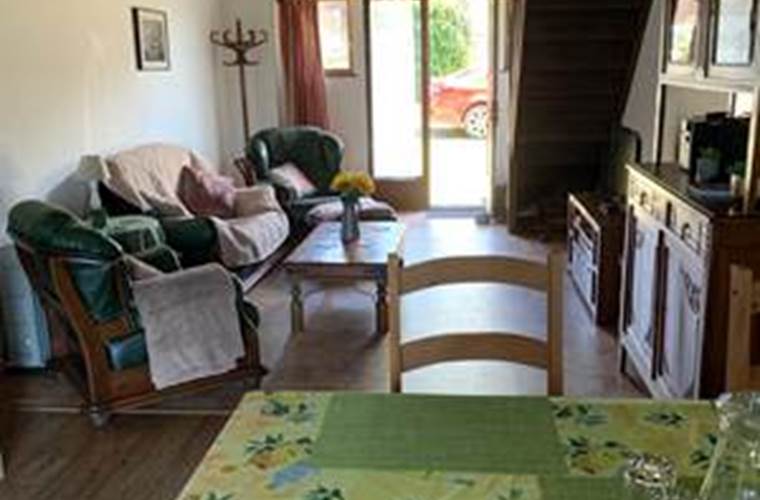 Dining area in Sunrise