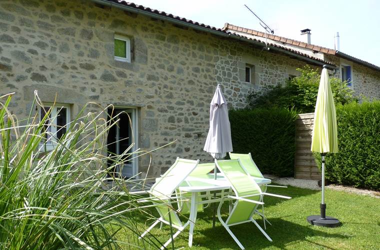 Lo Maïsou - Le gîte de la Vieille Maison de Pensol
