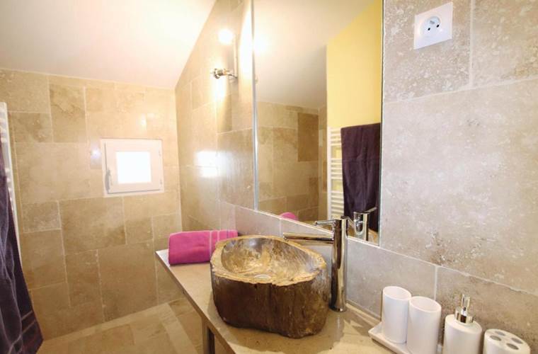 salle de bain petit gîte