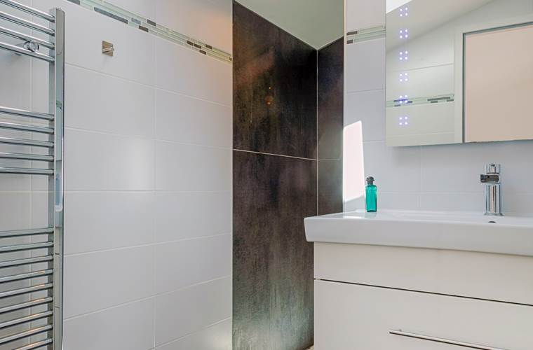 Salle d’eau privative moderne