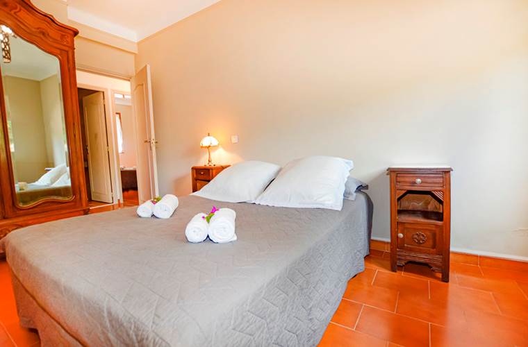 fko460_bed_03