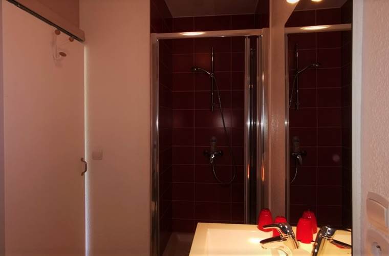 salle d'eau de la chambre L'Orry