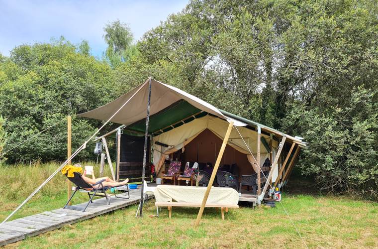 tente 4 front 1 relax