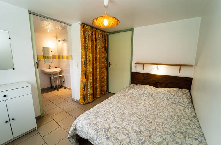 chambre avec salle d'eau