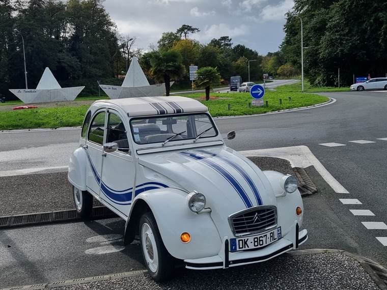 2cv france 3 31 AVENUED ELA GARE EN VISITE 0 LA TREMBLADE