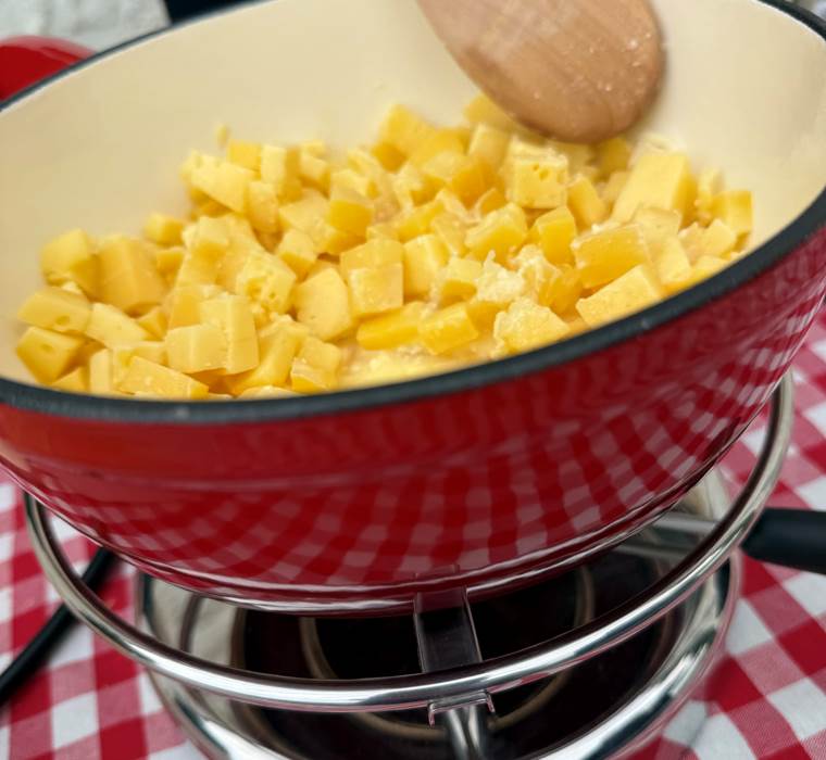 fromage dans le caquelon