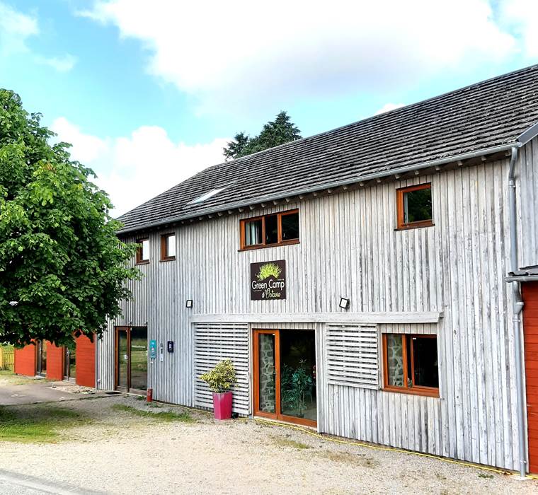 le green camp d'Octavie côté route