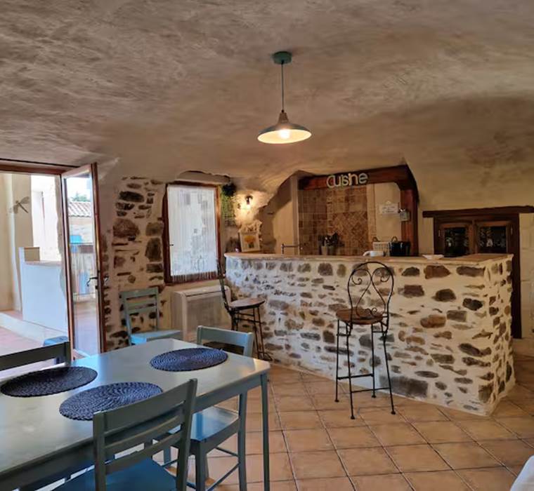 d2f832b3-8677-4573-9695-022b10253a69