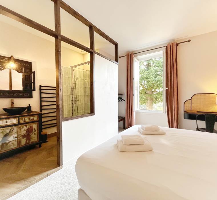 La Maison Voyage 41 - vue d'ensemble SDB ouverte - Chambre Jardin