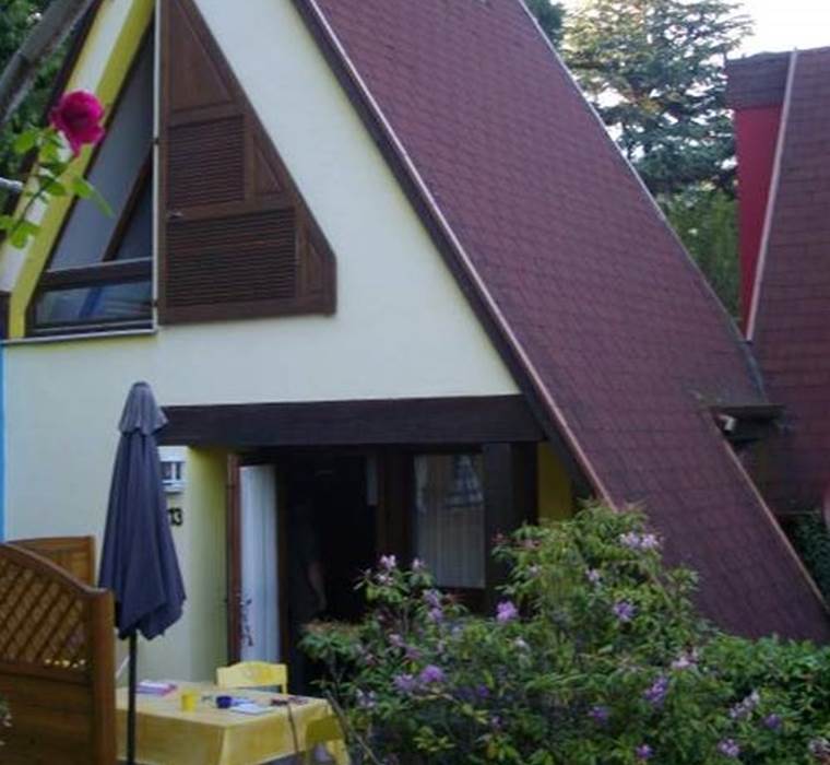 Pavillon Muscat en été avec sa terrasse de plain-pied