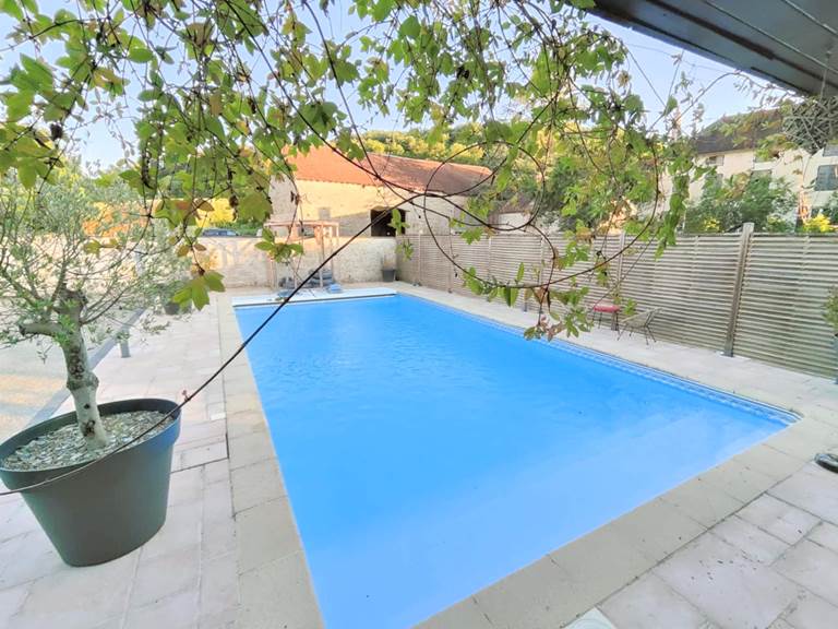 piscine-chauffée-gite-de-groupe
