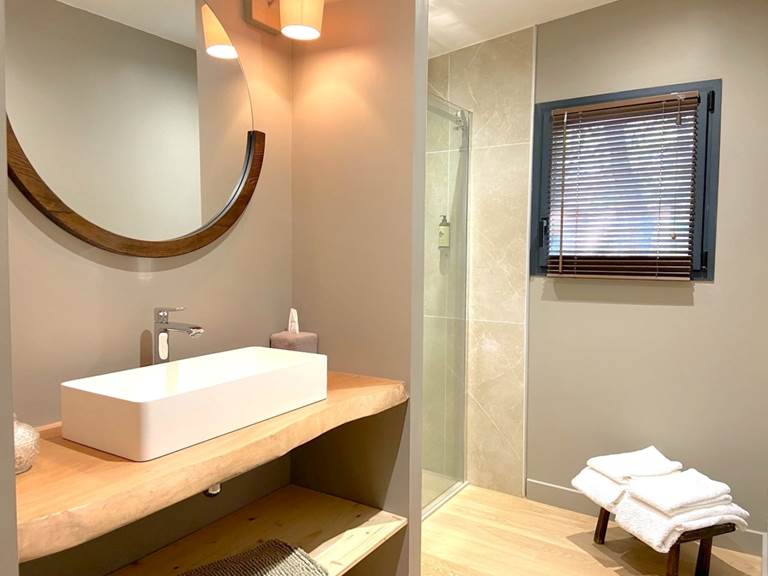 cabane-insolite-proche-collioure