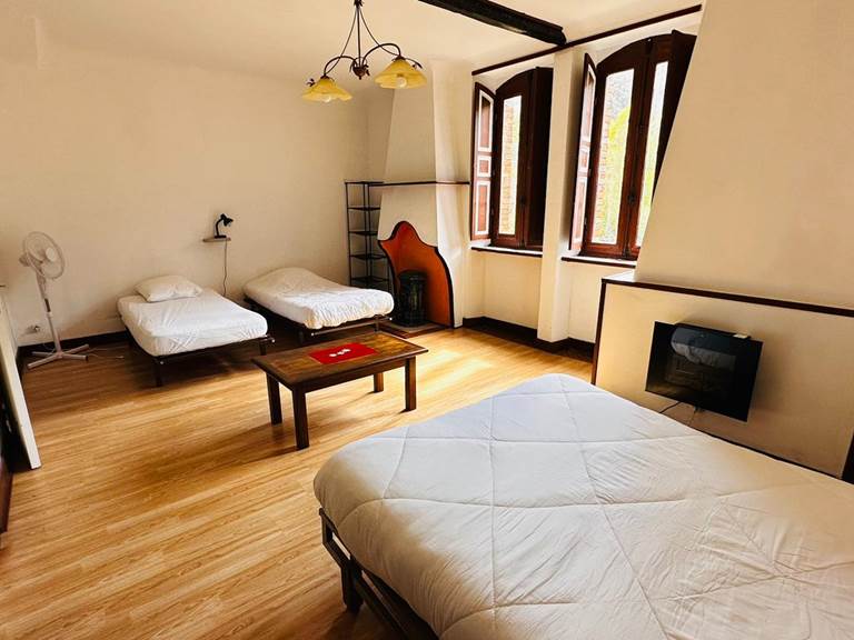 4aa4f698-3376-4617-8e93-a04fda84a0be