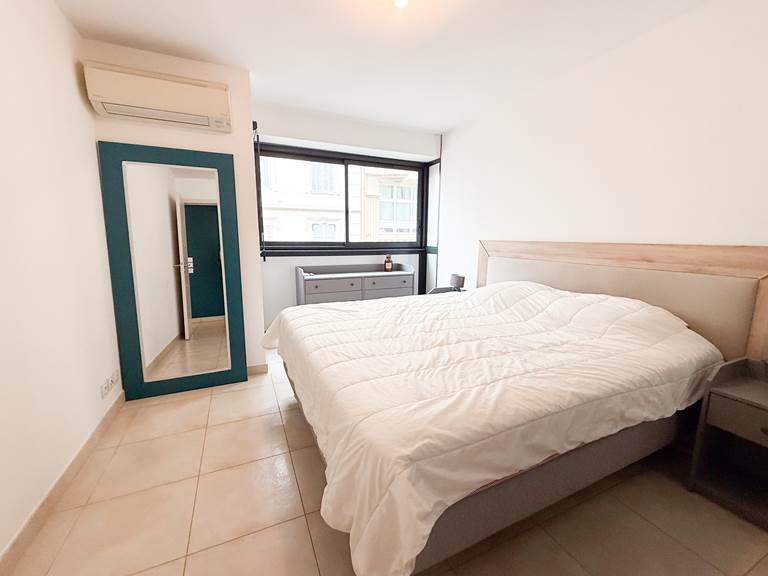 RENTAL APARTMENT CANNES RUE DE BONE7