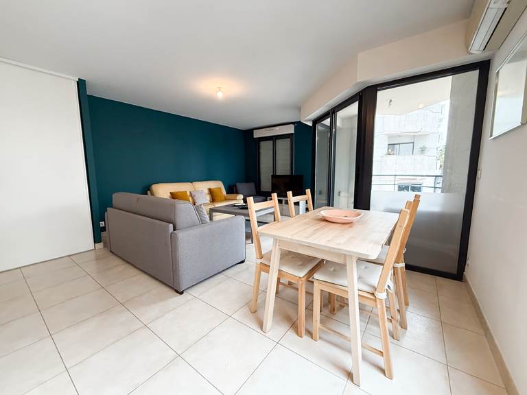 RENTAL APARTMENT CANNES RUE DE BONE1