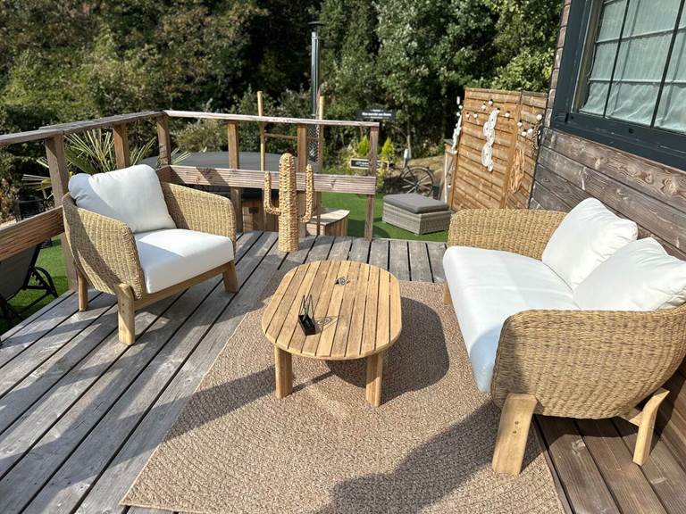 82e33aaa23ca41df984a1d8688be2ce8