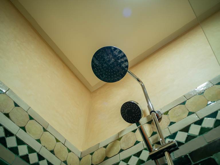 _CHK5785