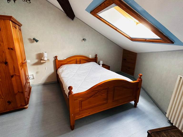 2aefcd10-ce92-4ee8-a123-5c185eae804b