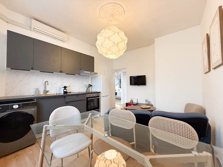 ID310 JAURES _ CANNES ACCOPMODATION3