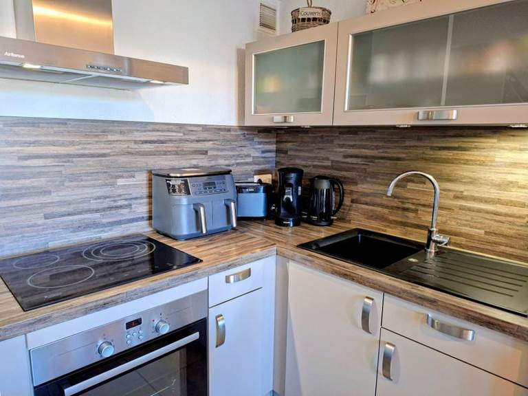 3cd4628a-6e06-457b-a21c-f3df766dc9b1~1