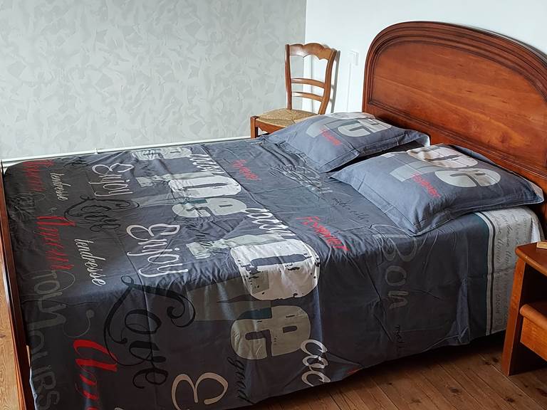 CHAMBRE 3 LOGEMENT TERRE LIT 140-gallery