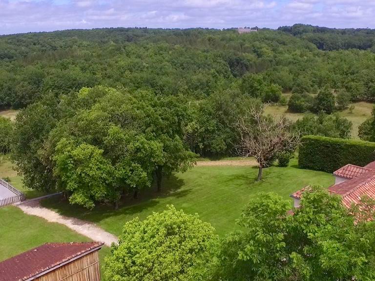 La campagne du Périgord autour de la Bergerie