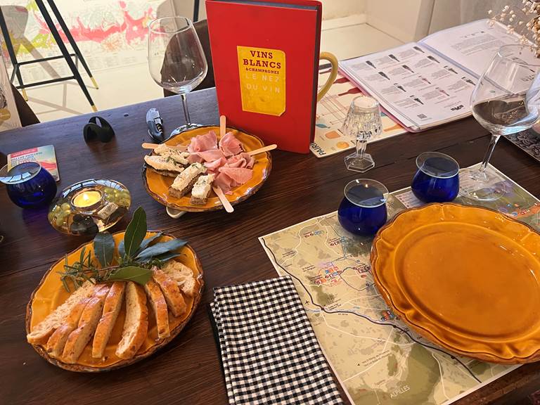 Quelques pièces apéritives pour accompagner la dégustation-gallery