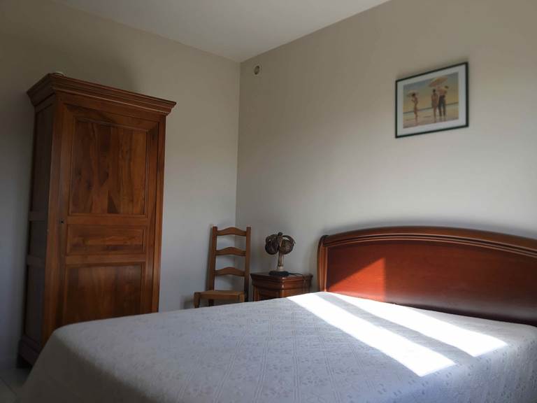 24 Villa provence verte La Roquebrussanne chambre 2 1