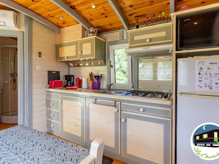 12 Gite la chevalerie 49170 roulotte insouciante