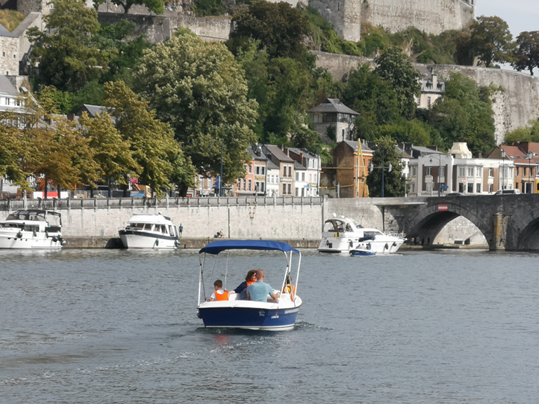 Bateau sans permis - Les Capitaineries de Namur