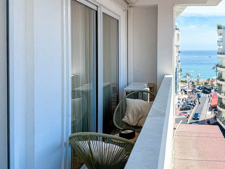 ID211_LATOURMAUBOURG CANNES RENTALS10