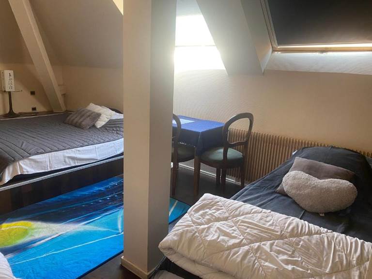 CHAMBRES-GUEBWILLER-Suite-1-Chambre-3-Personnes-Lits