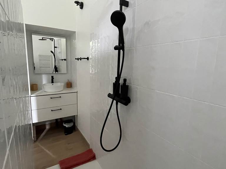 STUDIO DOUCHE 1