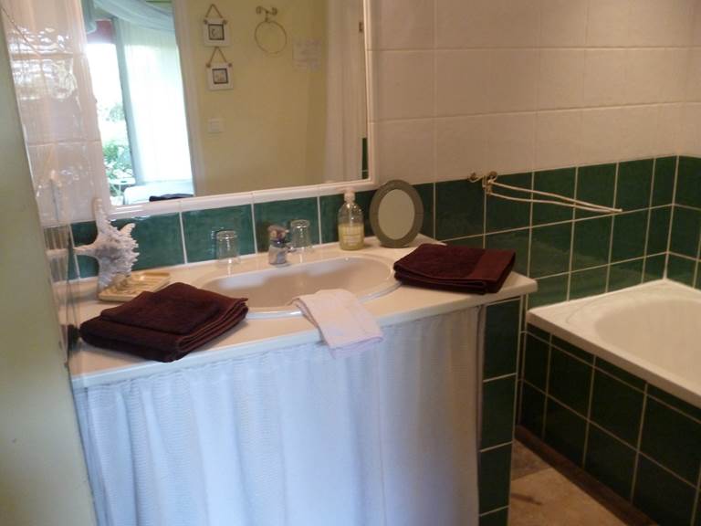 Salle de bain de la chambre Anis