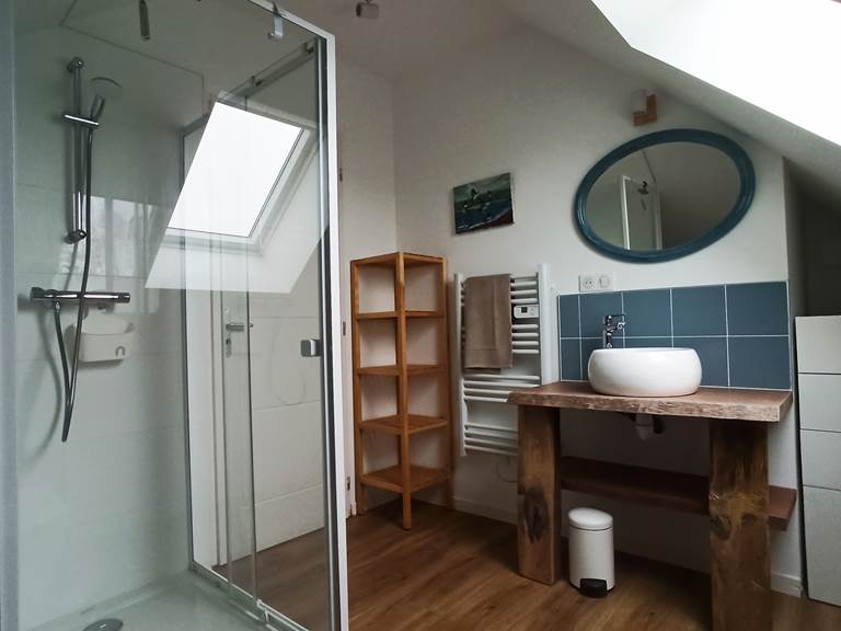 Salle de Bain chambre Sarrazin