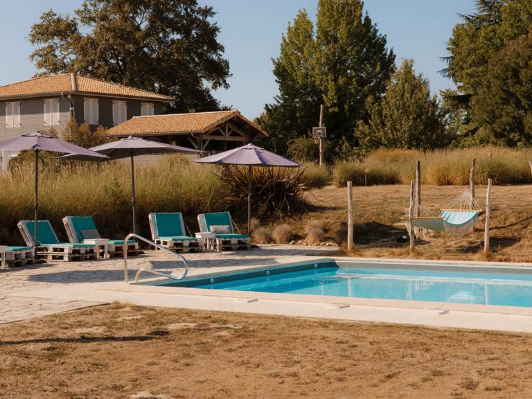 La piscine accessible à La Petite Couronne