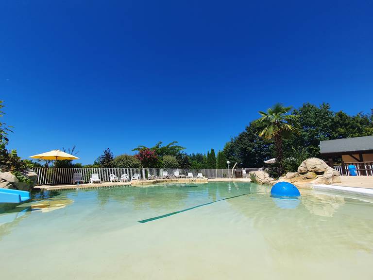 Domaine de la Chapelle en Corrèze, piscine