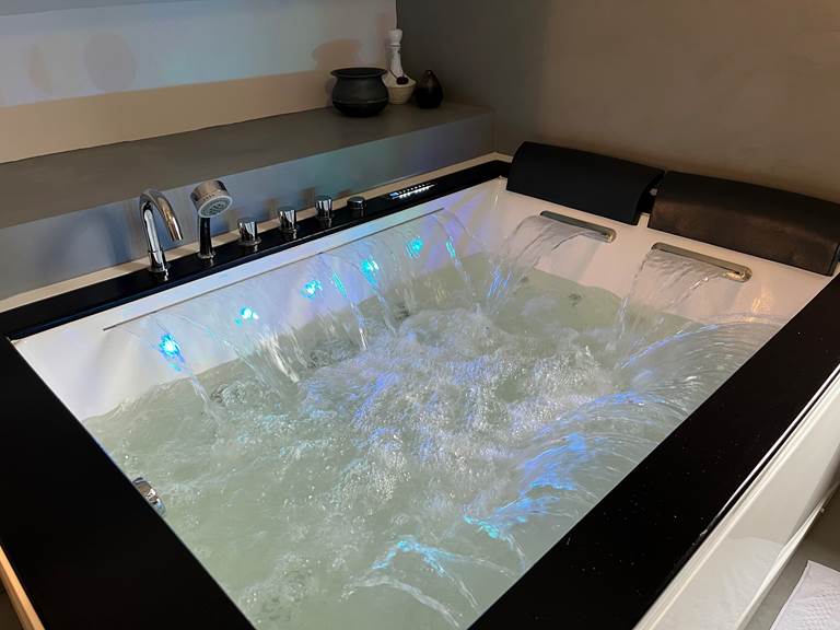 SPA Balnéo - Le Domaine Enchanté