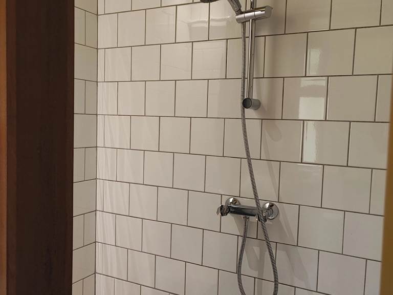 chambre La Brive douche