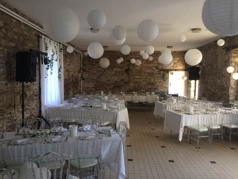 salle de réception pour mariage, fête entre amis ,anniversaire .....
