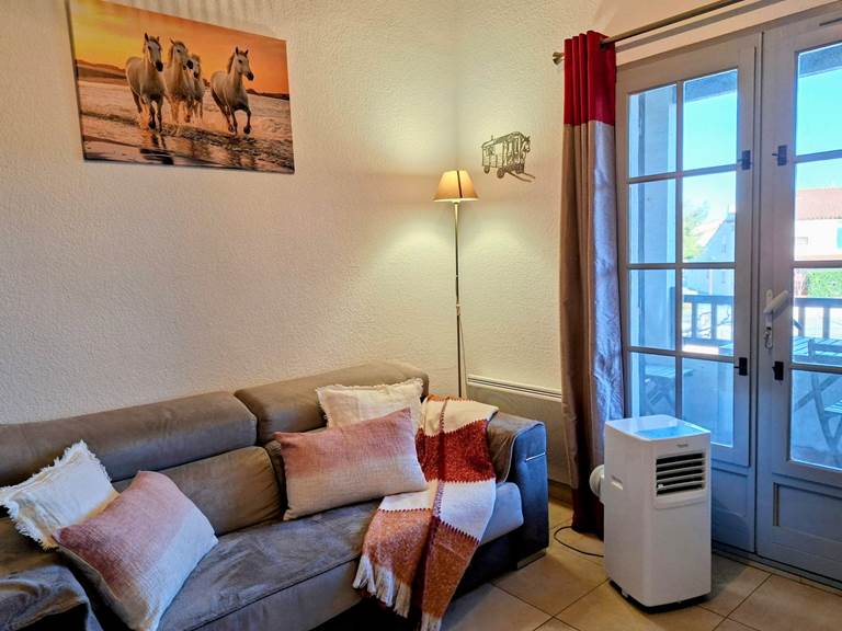 04d05a4e-2e11-4829-b941-9b60b1f6ddc6~1